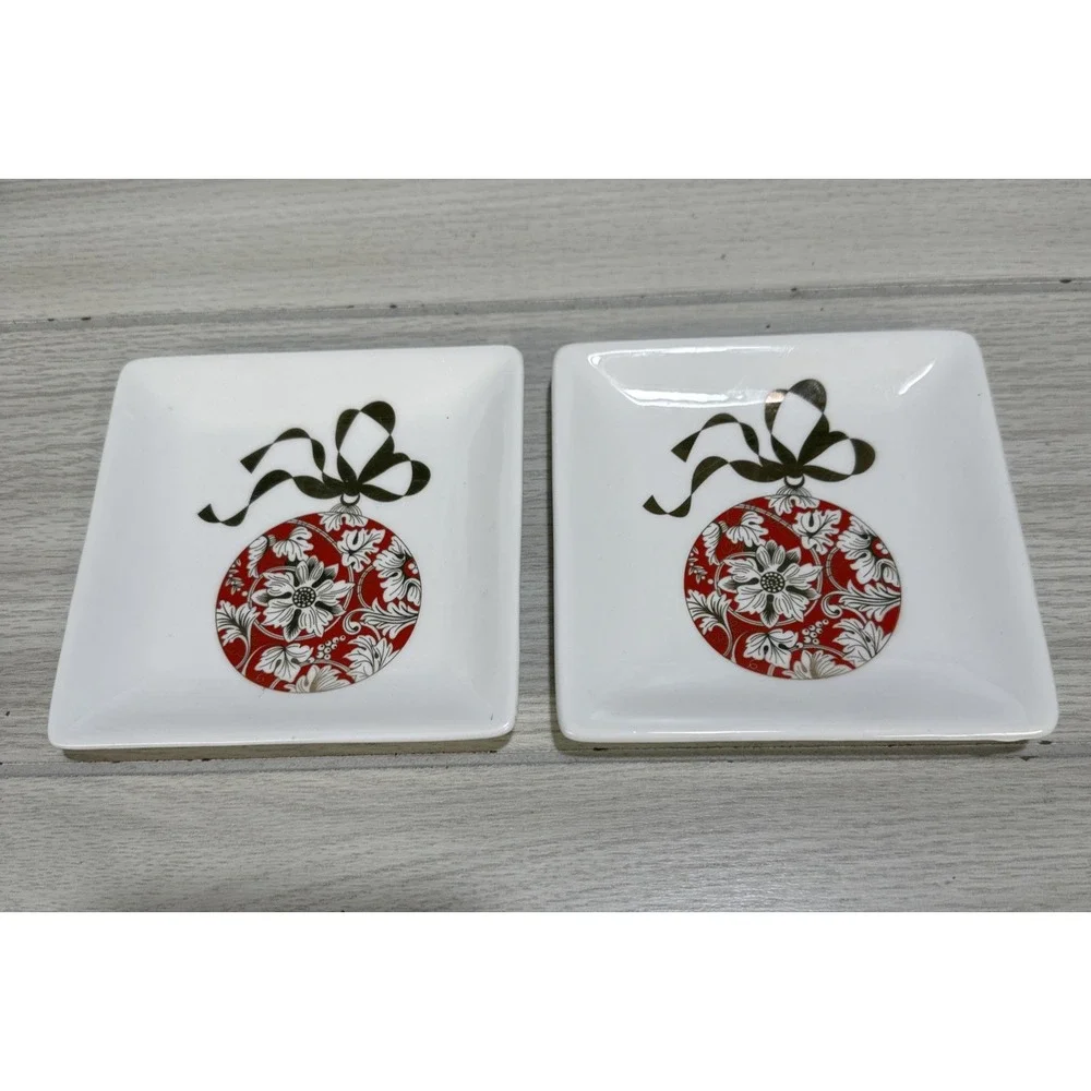 ARTISTIC ACCENTS Gold Red Ornament Trinket 5